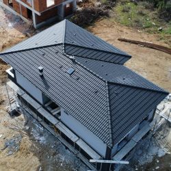 beton kiremit, baca, duvar dibi, yalitim bandi, cati penceresi, kuru mahya sistemi, aluminyum, baski citasi, nefes alan su yalitimi, buhar dengeleyici, nem bariyeri, buhar kesici, vadi dere, baca sapkasi, kuru mahya sistemi, mahya bandi, asik tasima, mahya, kenet, kenet cati, kenet çatı, cati, çatı, bursa, beton kiremit, kiremit, tamir, tadilat, degisim, insaat, inşaat, muteahhit, mimar, ev, villa, tiny house, sandvich panel, sandviç panel, shingle, şıngıl, membran, harpusta, trapez, sac, cati cikis kapagi, cati penceresi, havalandirma bacasi, pvc, prusa cati, prusa cati sistemleri, vadi dere, mail dere, cati aksesuarlari, kiremit cati, prusa çatı, ahap konstruksiyon, ahsap cati, celik konstruksiyon, celik cati, kenet cati, kenet sistem, kenet kaplama