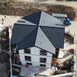 beton kiremit, baca, duvar dibi, yalitim bandi, cati penceresi, kuru mahya sistemi, aluminyum, baski citasi, nefes alan su yalitimi, buhar dengeleyici, nem bariyeri, buhar kesici, vadi dere, baca sapkasi, kuru mahya sistemi, mahya bandi, asik tasima, mahya, kenet, kenet cati, kenet çatı, cati, çatı, bursa, beton kiremit, kiremit, tamir, tadilat, degisim, insaat, inşaat, muteahhit, mimar, ev, villa, tiny house, sandvich panel, sandviç panel, shingle, şıngıl, membran, harpusta, trapez, sac, cati cikis kapagi, cati penceresi, havalandirma bacasi, pvc, prusa cati, prusa cati sistemleri, vadi dere, mail dere, cati aksesuarlari, kiremit cati, prusa çatı, ahap konstruksiyon, ahsap cati, celik konstruksiyon, celik cati, kenet cati, kenet sistem, kenet kaplama