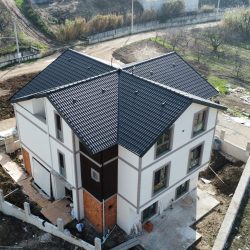 beton kiremit, baca, duvar dibi, yalitim bandi, cati penceresi, kuru mahya sistemi, aluminyum, baski citasi, nefes alan su yalitimi, buhar dengeleyici, nem bariyeri, buhar kesici, vadi dere, baca sapkasi, kuru mahya sistemi, mahya bandi, asik tasima, mahya, kenet, kenet cati, kenet çatı, cati, çatı, bursa, beton kiremit, kiremit, tamir, tadilat, degisim, insaat, inşaat, muteahhit, mimar, ev, villa, tiny house, sandvich panel, sandviç panel, shingle, şıngıl, membran, harpusta, trapez, sac, cati cikis kapagi, cati penceresi, havalandirma bacasi, pvc, prusa cati, prusa cati sistemleri, vadi dere, mail dere, cati aksesuarlari, kiremit cati, prusa çatı, ahap konstruksiyon, ahsap cati, celik konstruksiyon, celik cati, kenet cati, kenet sistem, kenet kaplama